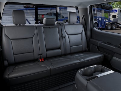 2027 Ford Super Duty F-350® Lariat®