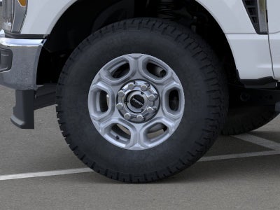 2026 Ford Super Duty F-350® XLT