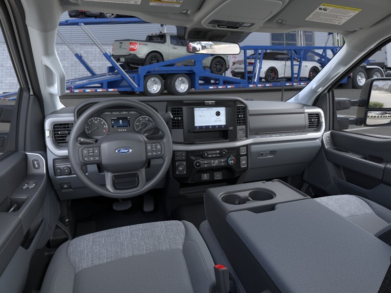 2026 Ford Super Duty F-350® XLT
