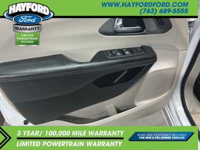 2022 Chrysler Pacifica Touring L