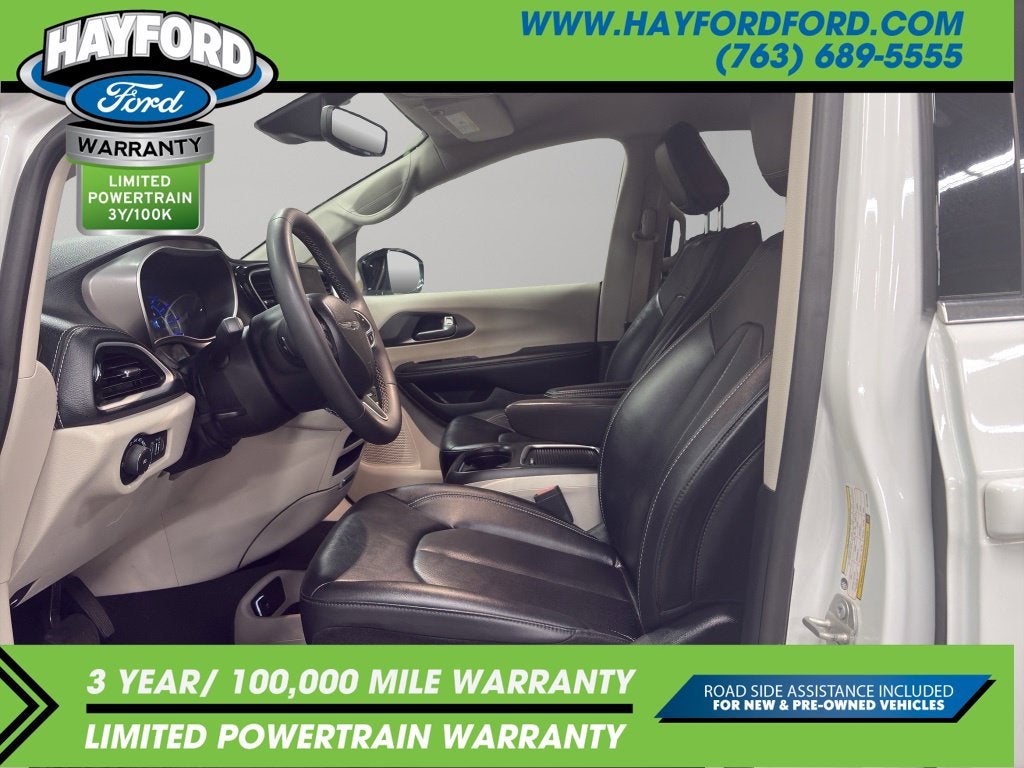 2024 Chrysler Pacifica Hybrid Select