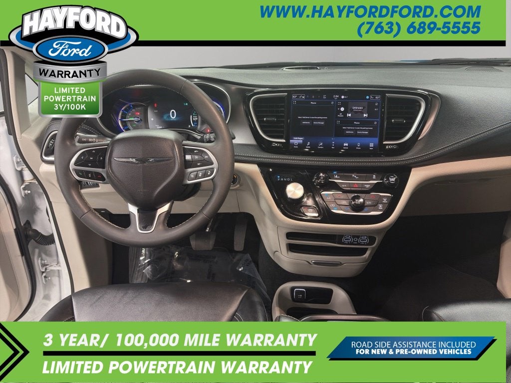2024 Chrysler Pacifica Hybrid Select