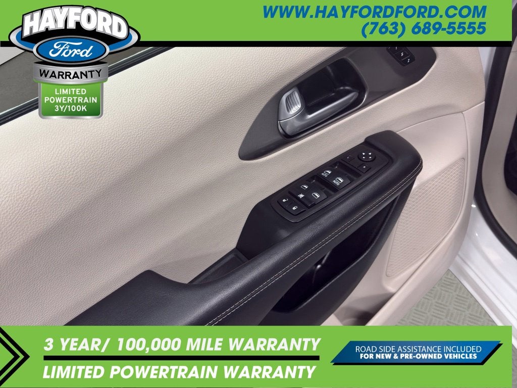 2024 Chrysler Pacifica Hybrid Select