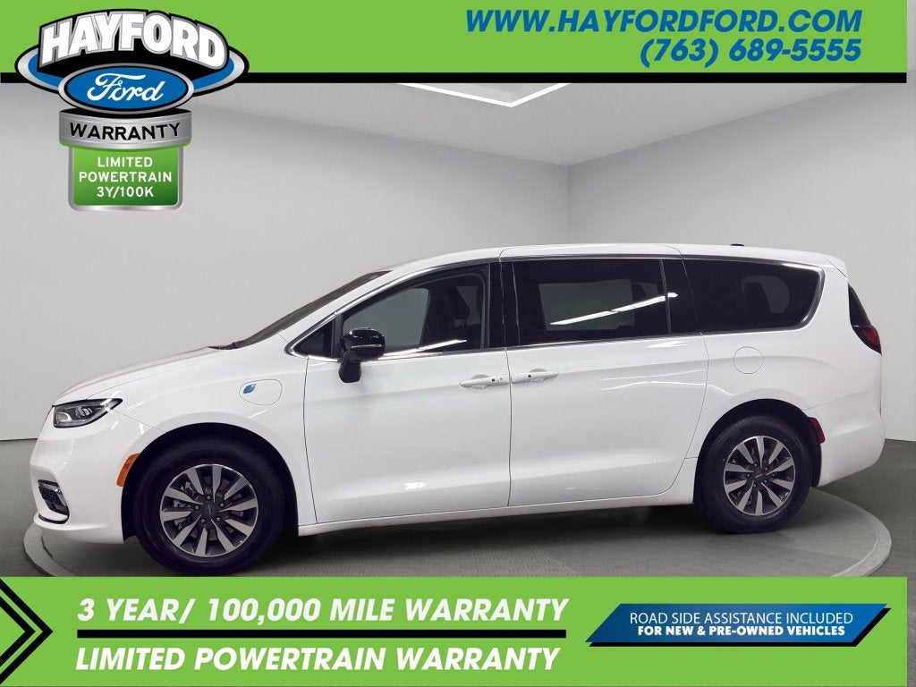2024 Chrysler Pacifica Hybrid Select