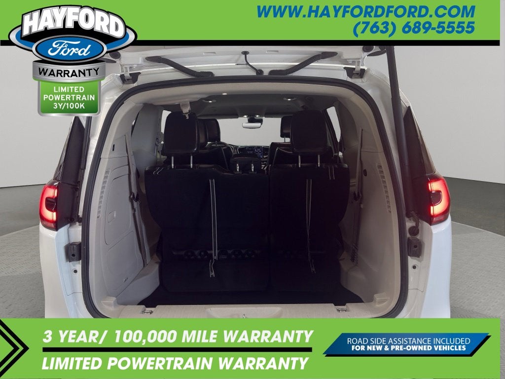 2024 Chrysler Pacifica Hybrid Select