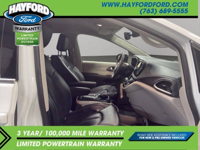 2024 Chrysler Pacifica Hybrid Select