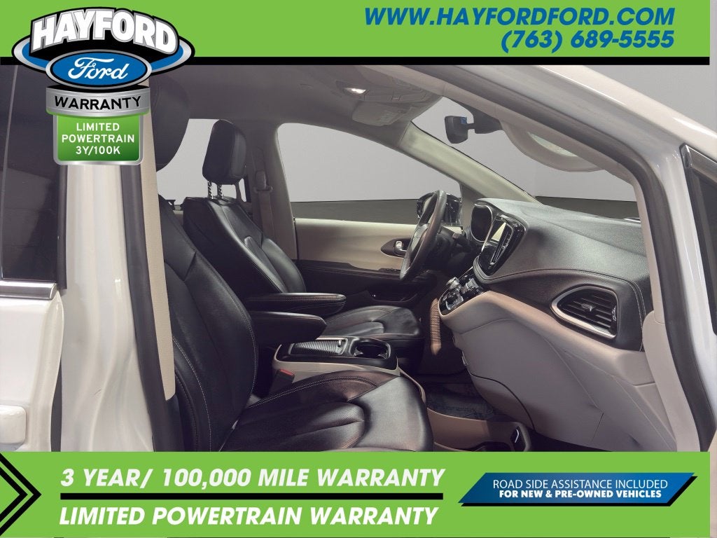 2024 Chrysler Pacifica Hybrid Select