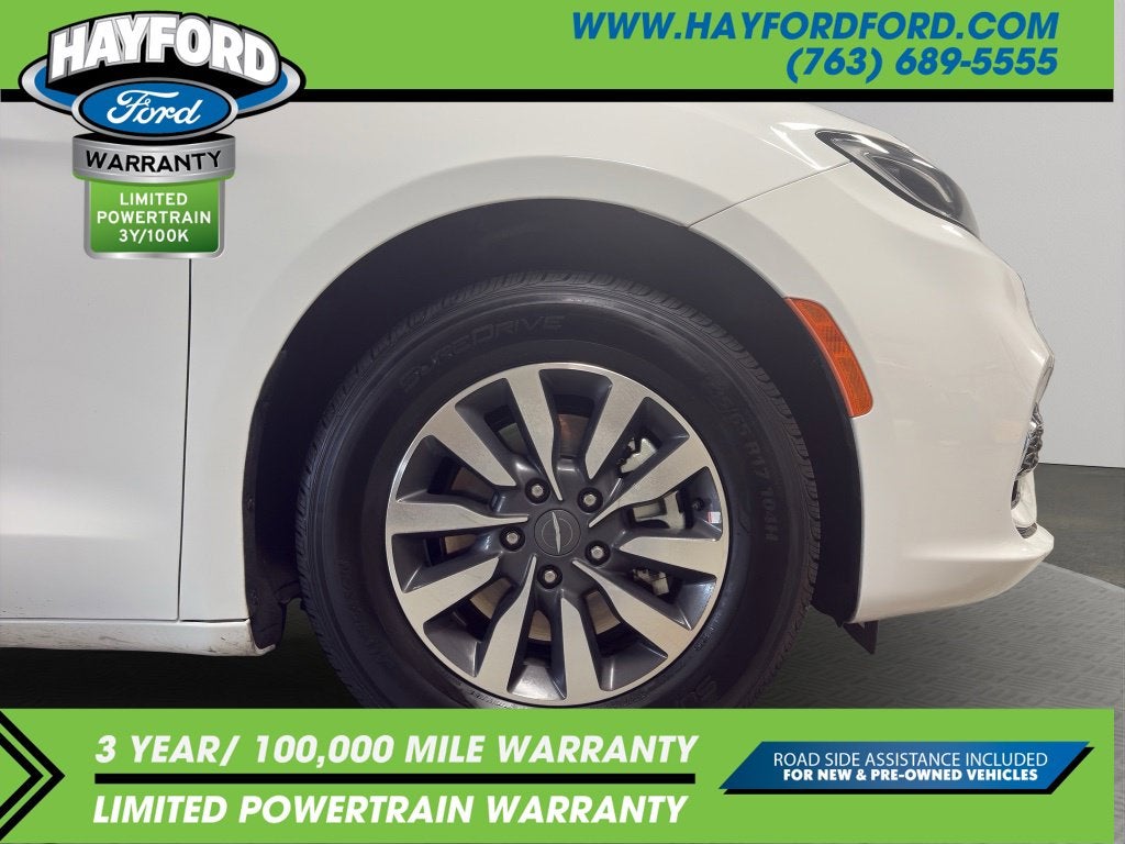 2024 Chrysler Pacifica Hybrid Select