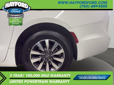 2024 Chrysler Pacifica Hybrid Select