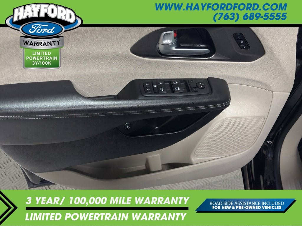 2024 Chrysler Pacifica Hybrid Select