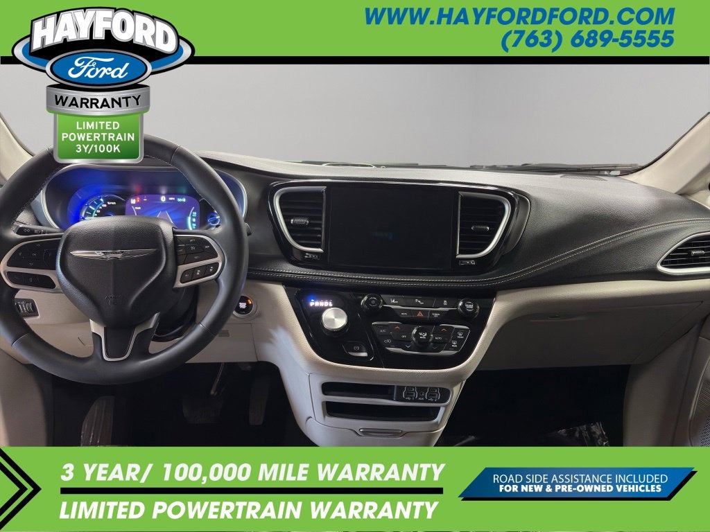 2024 Chrysler Pacifica Hybrid Select