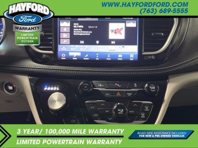 2024 Chrysler Pacifica Hybrid Select