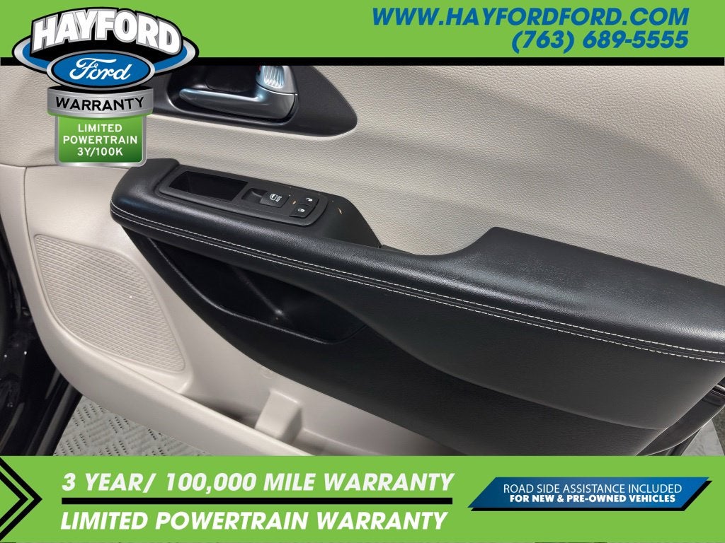2024 Chrysler Pacifica Hybrid Select