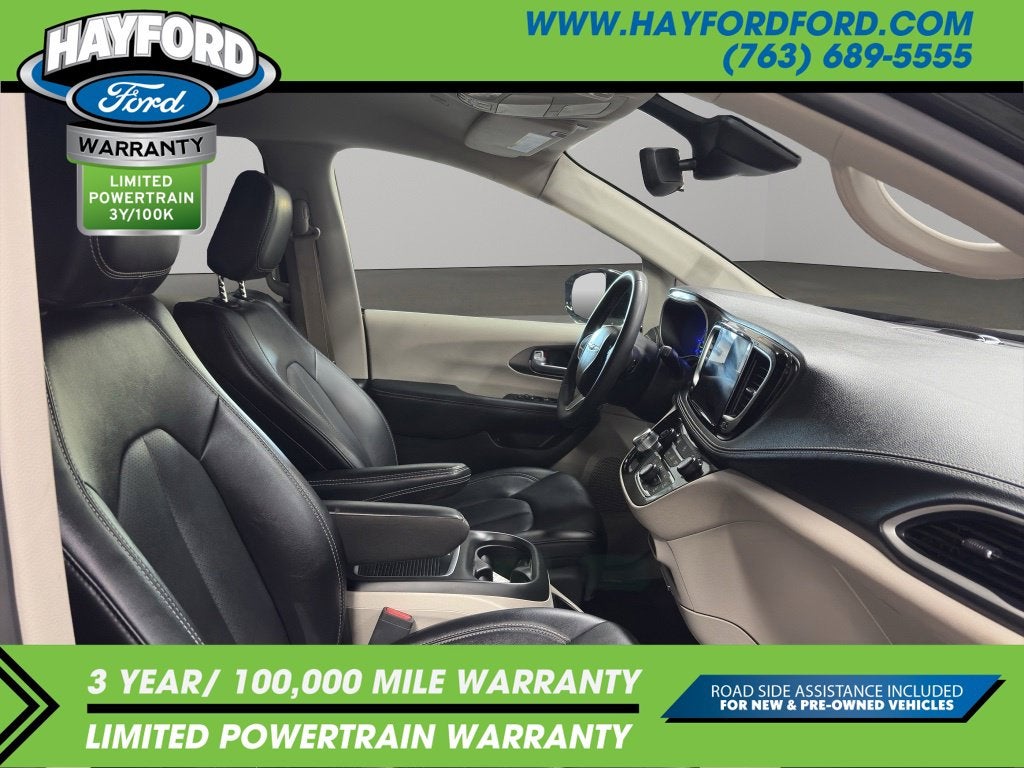 2024 Chrysler Pacifica Hybrid Select