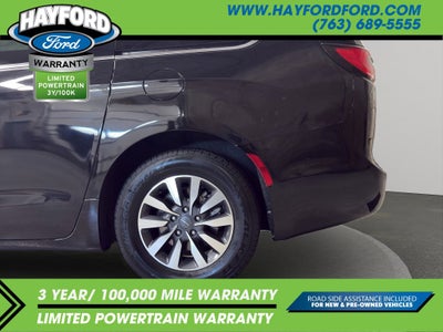 2024 Chrysler Pacifica Hybrid Select