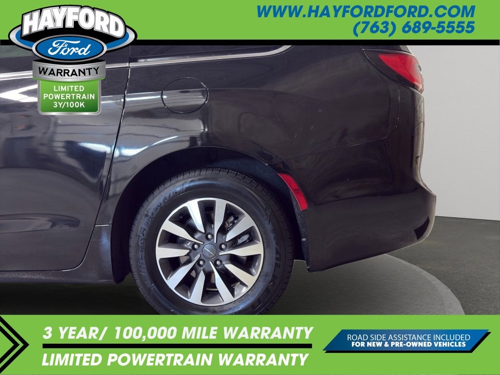2024 Chrysler Pacifica Hybrid Select