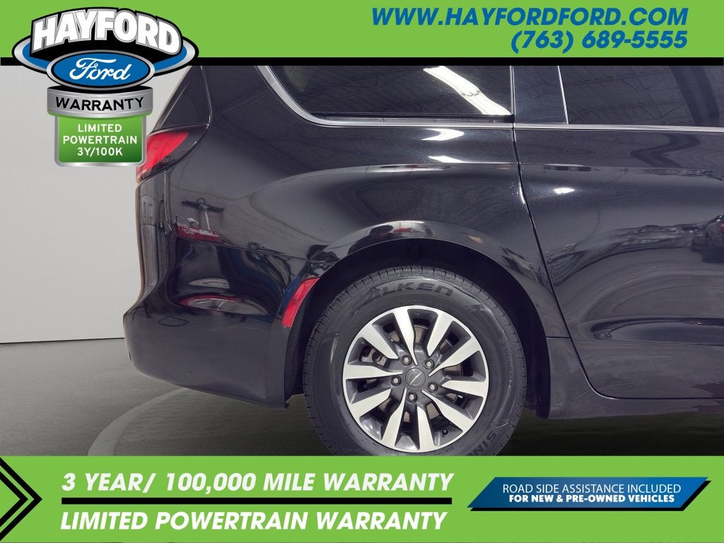 2024 Chrysler Pacifica Hybrid Select