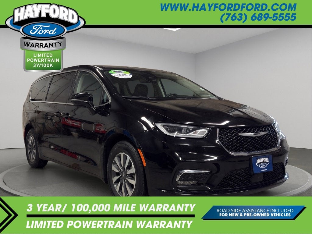 2024 Chrysler Pacifica Hybrid Select